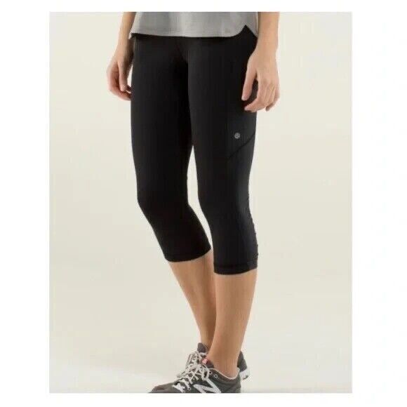 Lululemon Womens Cut The Crop Legging Size 6 Black Capri Cropped Pockets Yoga - Picture 1 of 10